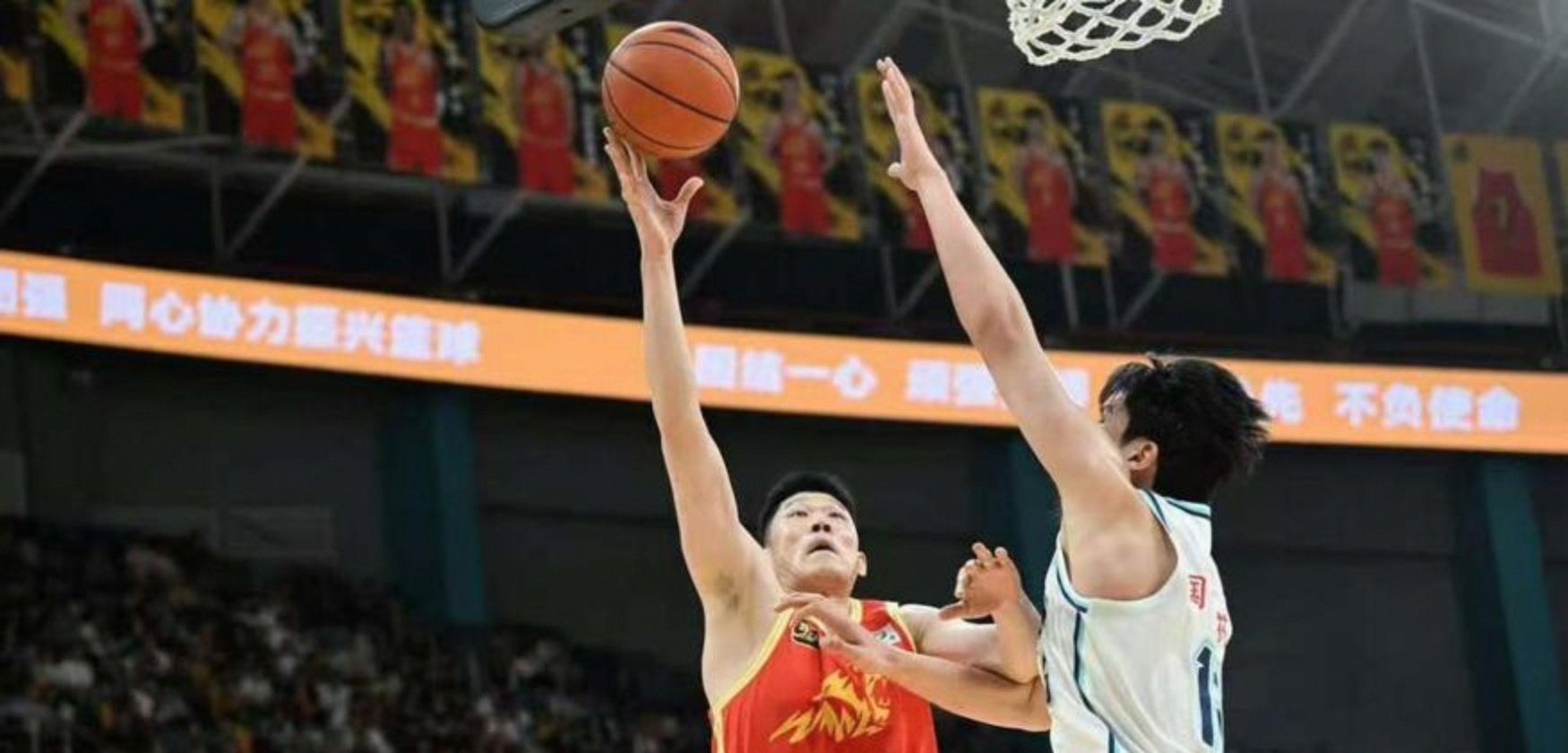 开云体育官网-包含风云突变！广厦男篮赛前篮板制胜；NBA常规赛版图或变；底气十足；纪律约束更严格的词条